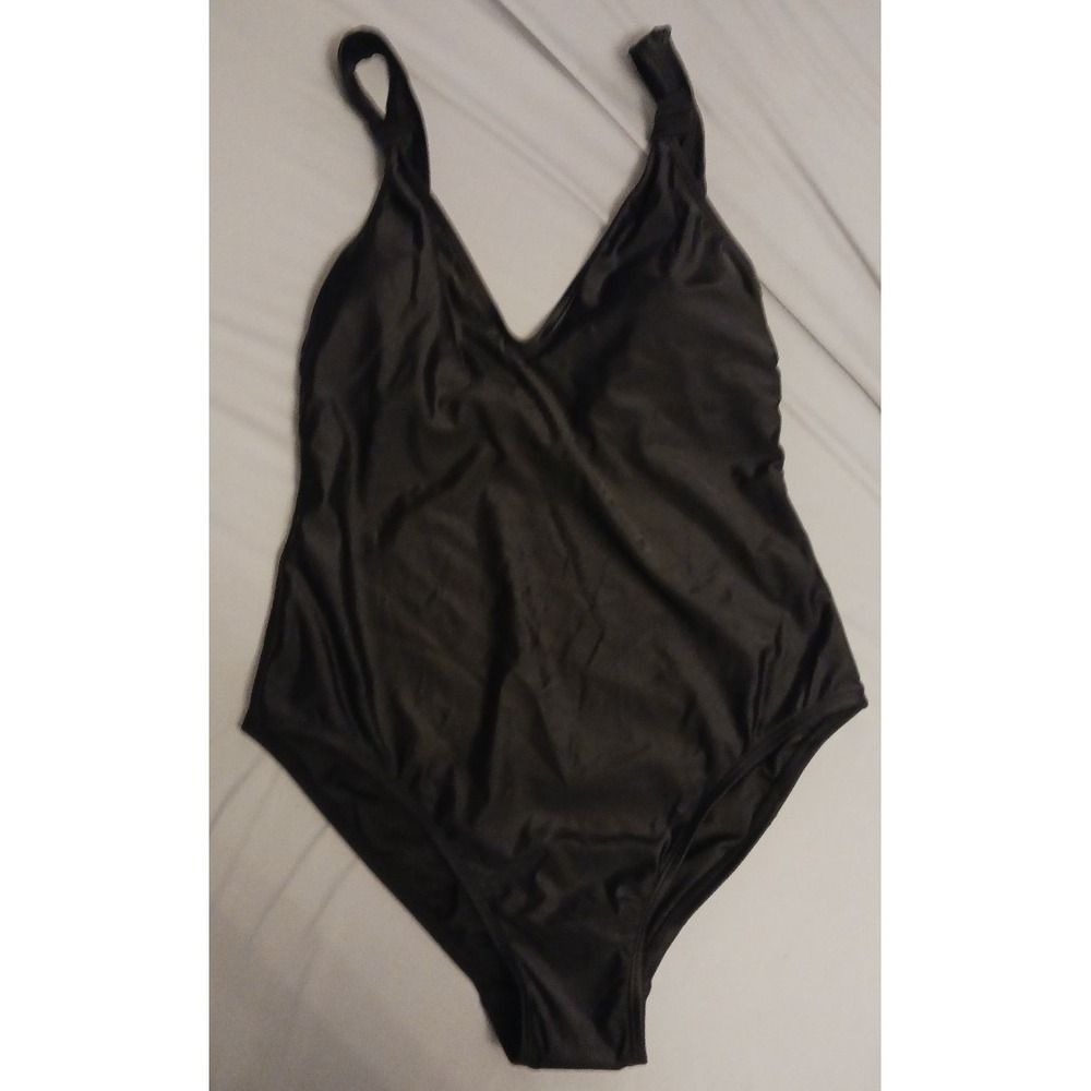NEW Mae Women's Knotted Strap Classic Black One Piece Swimsuit, Medium